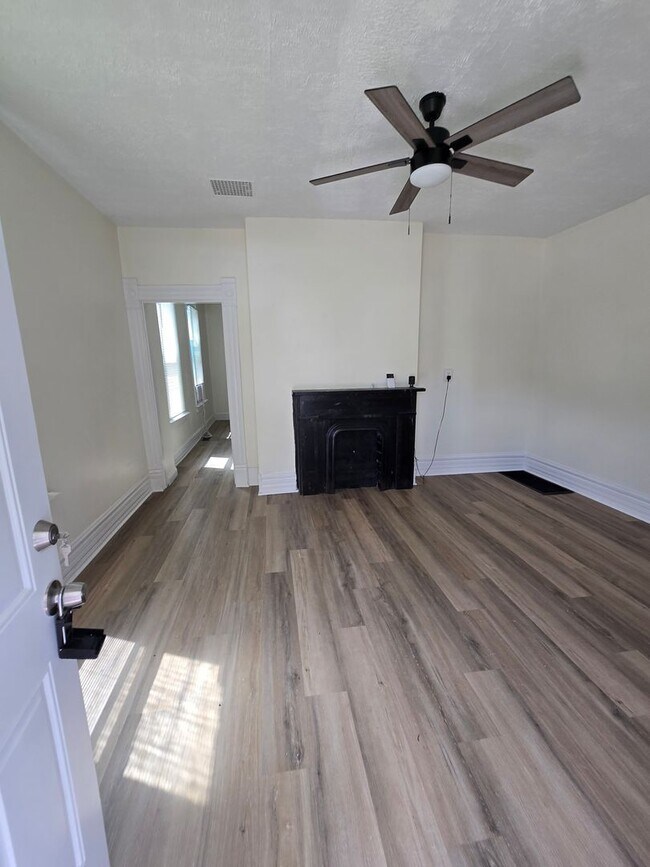 Foto del edificio - 2 BEDROOM SINGLE FAMILY HOME