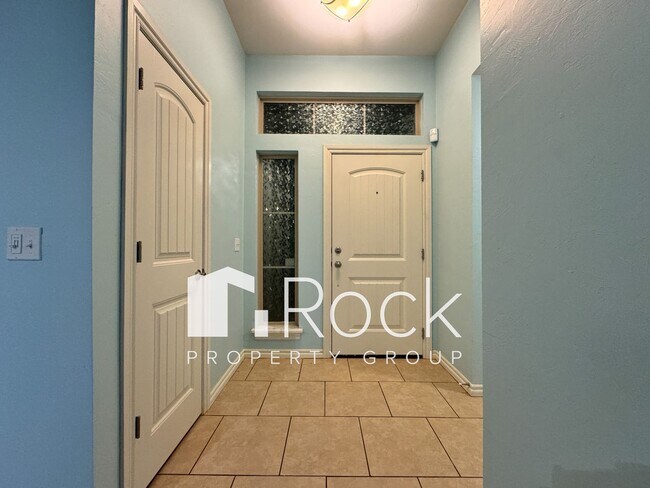 Foto del edificio - 3 Bedroom Home in North Norman with New Ca...