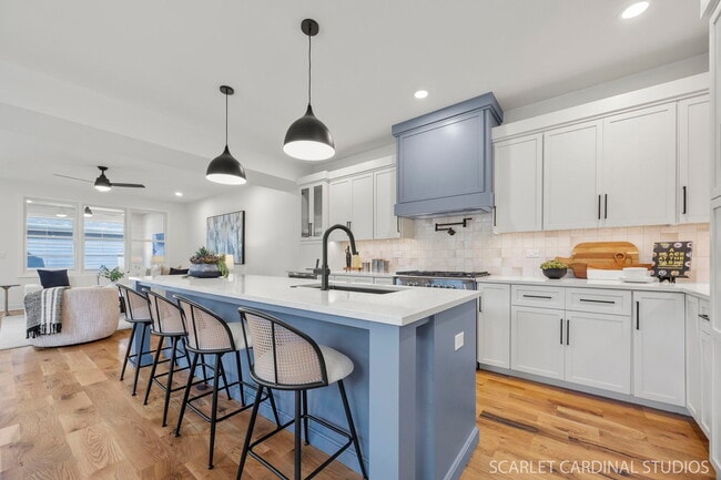 Foto del edificio - 715 N Brainard St