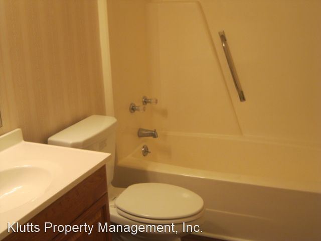 Building Photo - 3 br, 2 bath House - 8030 Tiburon Circle