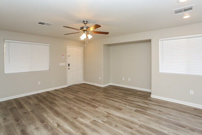 Foto del edificio - 9144 Spoonbill Ridge Pl