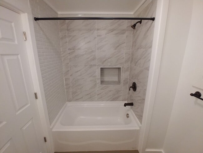 Foto del edificio - 98 Beltzhoover Ave