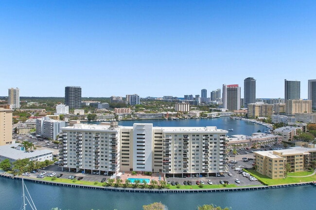 Photo - 401 Golden Isles Dr Apartment