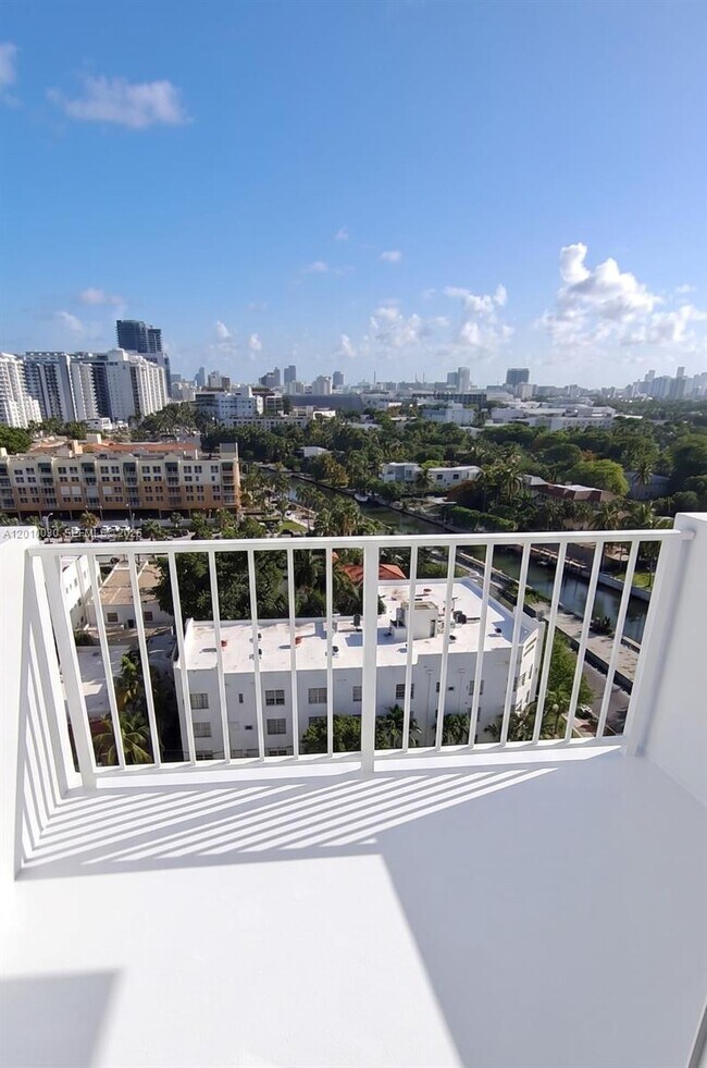 Building Photo - 2829 Indian Creek Dr