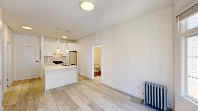 Photo - 946 Hayes St-15 Apartment