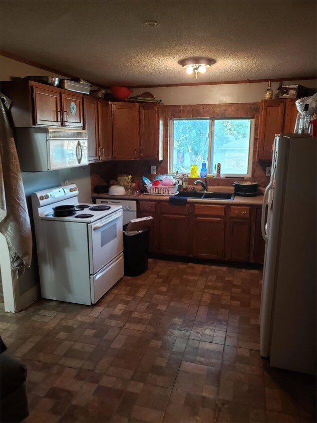 Foto principal - 10505 Corrington Ave