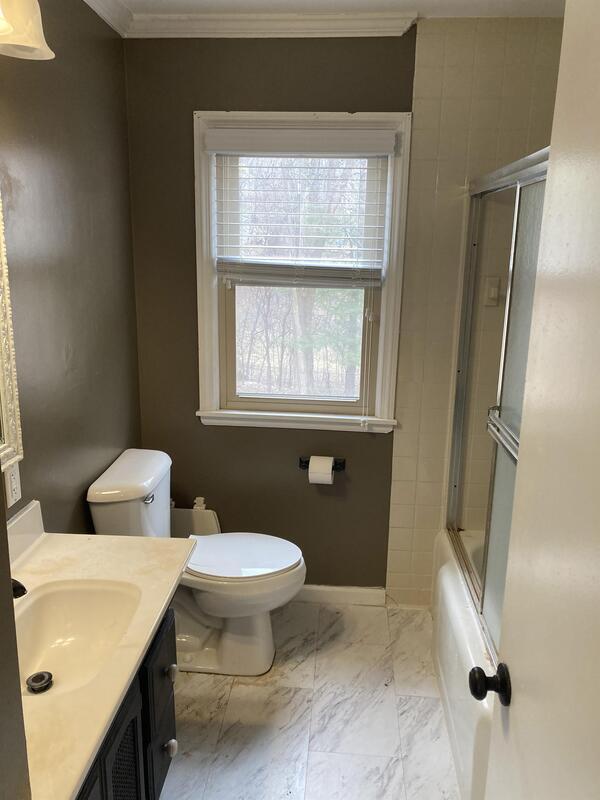 Foto del edificio - 4846 Birchwood Ln