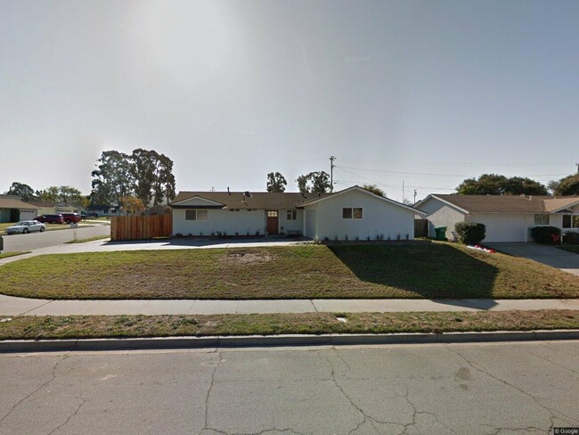 Building Photo - 1298 Roxy Ave