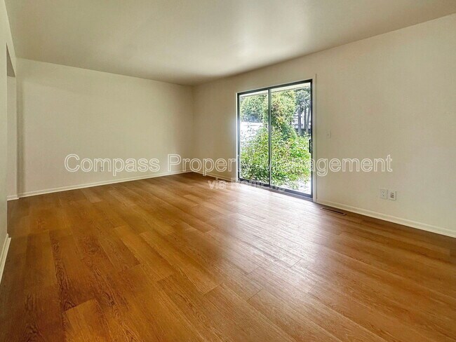 Foto del edificio - 4830 Norfolk Cir