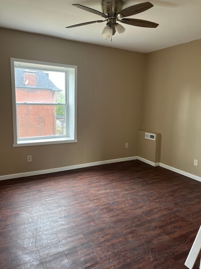 Building Photo - 5064 Cates Ave