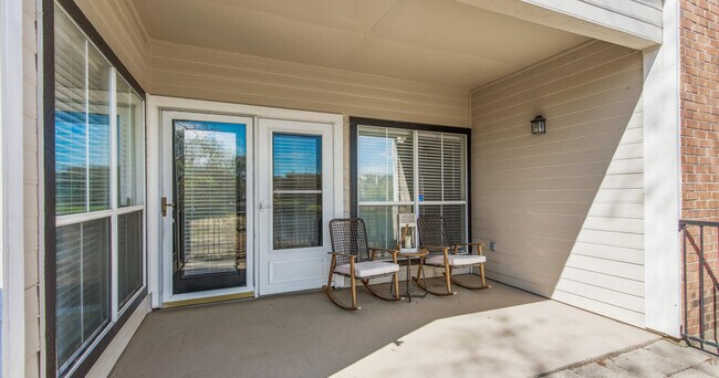 Foto del edificio - Ashford Apartments