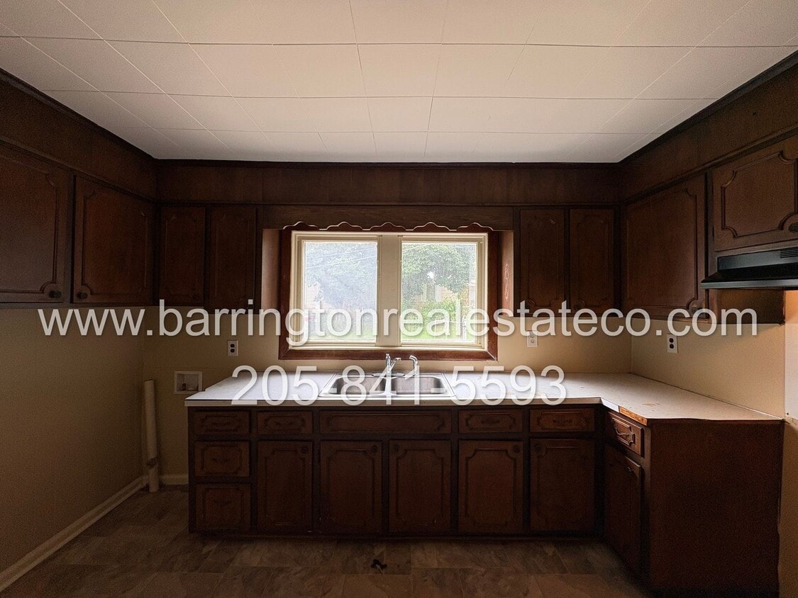 Building Photo - 924 Dartmouth Ct