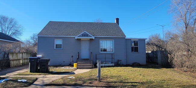 Building Photo - 2502 State St