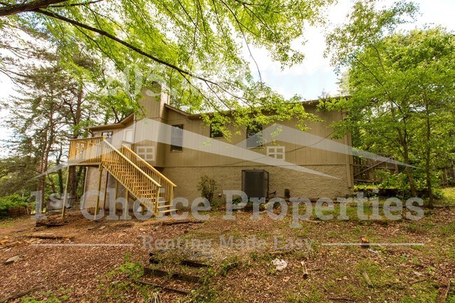 Foto del edificio - 2928 2nd Pl NW