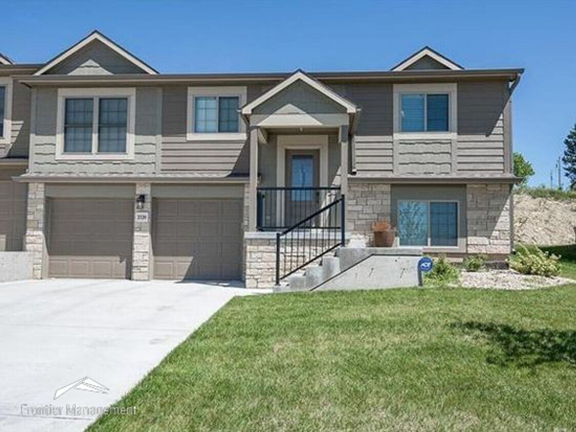 Foto principal - Lovely Home Located in Beautiful Neighborh...