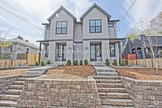 Building Photo - 1528 N Watts St
