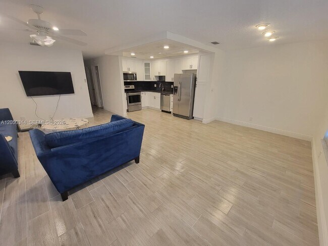 Foto del edificio - 1009 NW 88th Ave