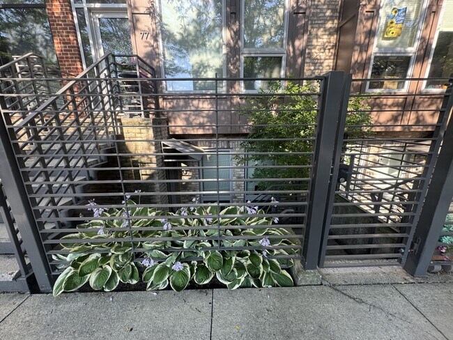 Foto del edificio - 71 N 5th St