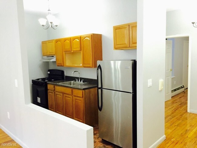 Building Photo - 1604 Bedford Ave