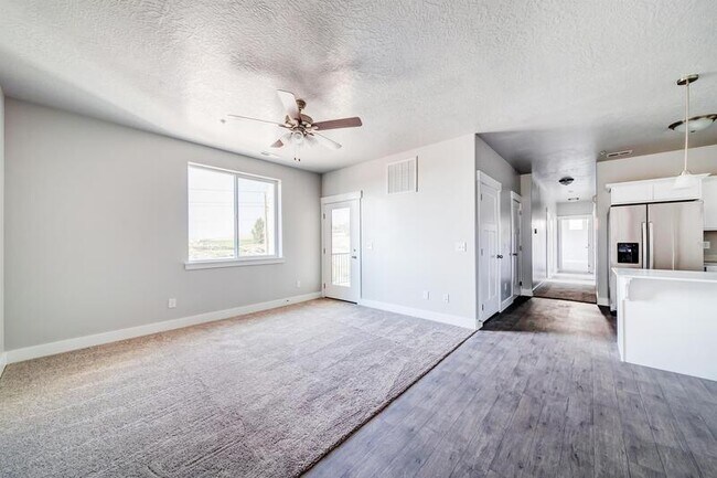 Foto del edificio - 4216 W 1530 N