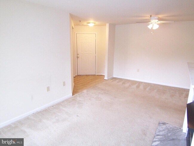 Building Photo - 311H Tall Pines Ct