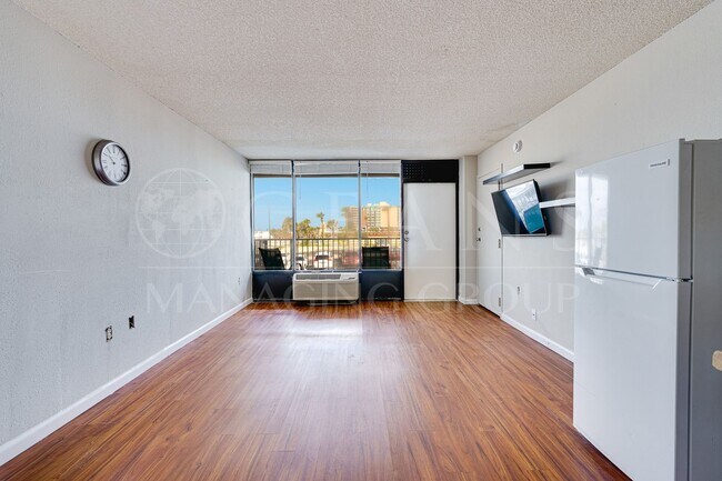 Foto del edificio - Beachfront Unit in Daytona Beach Shores