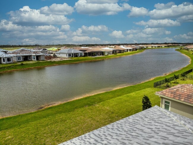 Building Photo - 8882 SW Montova Way