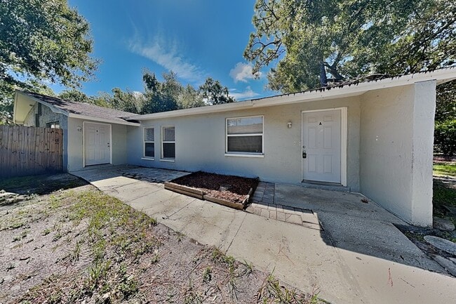 Building Photo - 15117 Avalon Ave