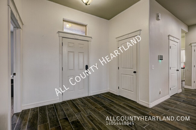 Photo - 1971 Leslie Beachler Ln House