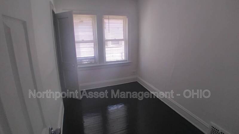 Foto del edificio - 883 Alhambra Rd