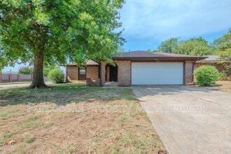 Building Photo - 202 Stanton Dr
