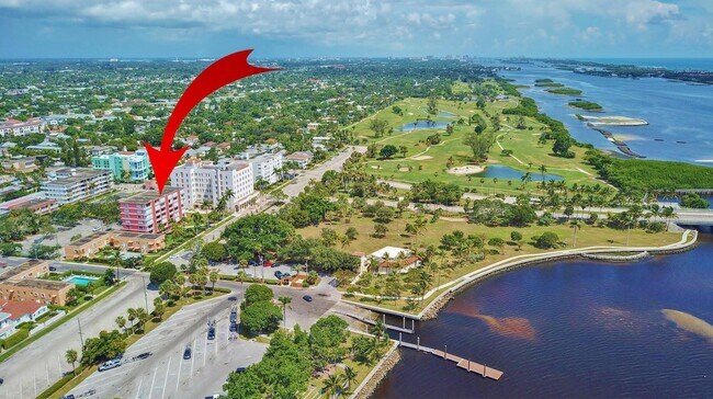 Foto del edificio - 15 S Golfview Rd