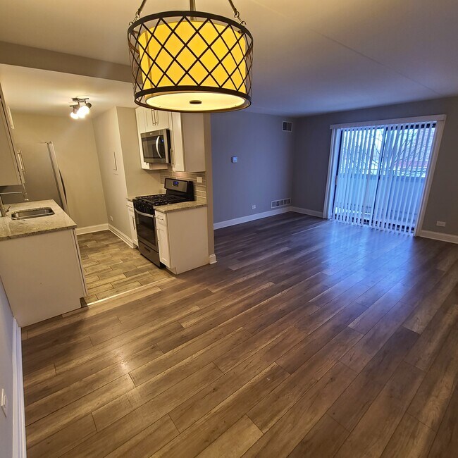 Dinning room area - 1463 Mercury Dr