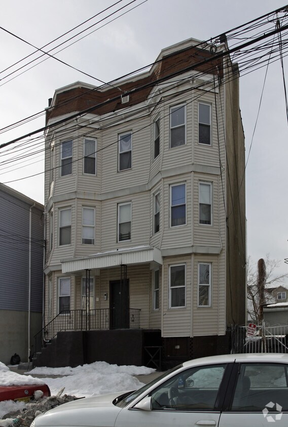 Building Photo - 21 Grant Ave