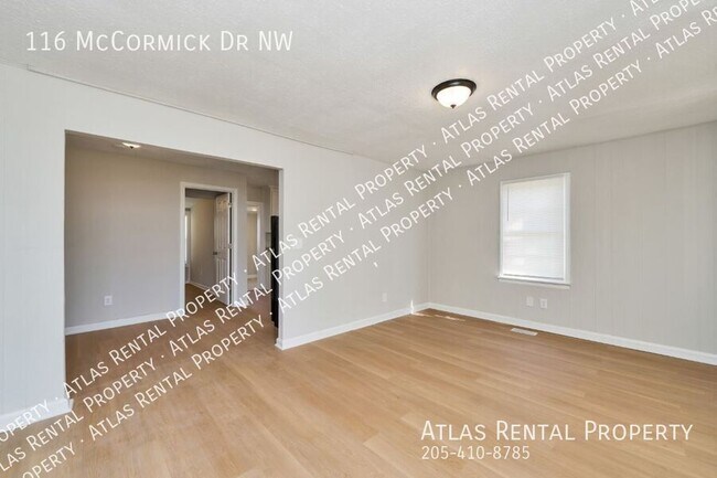 Foto del edificio - 116 McCormick Ln