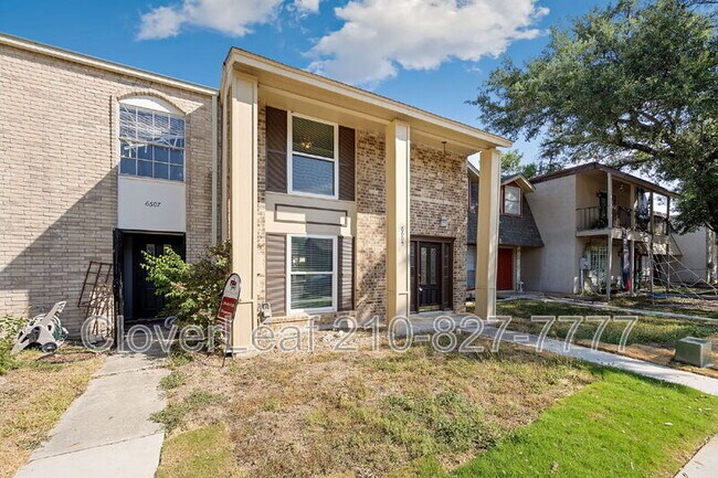 Foto del edificio - 6605 Spring Hurst Dr