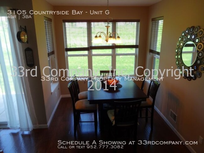 Building Photo - Desirable End Townhome in Stonemill Farms!