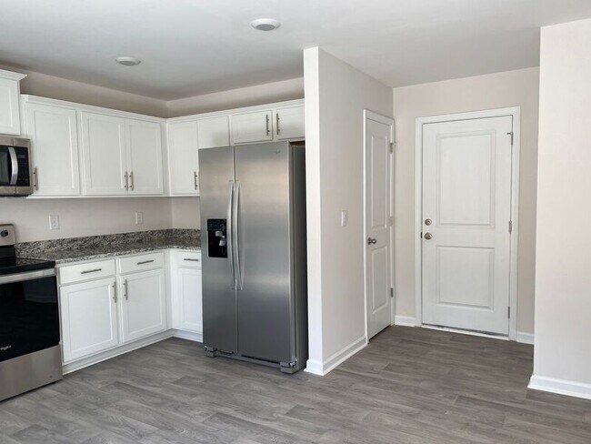 Building Photo - 45 Hamrick Dr