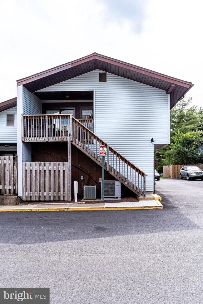 Foto del edificio - 2586 Merrywood Ct