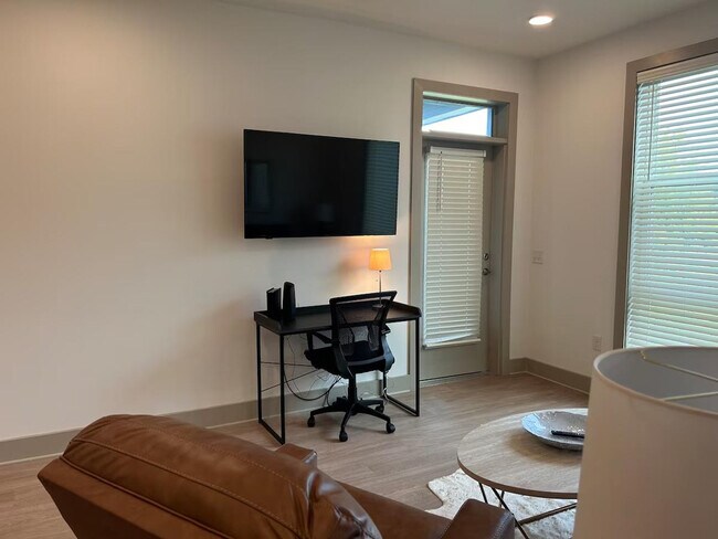 Building Photo - 13222 Ballantyne Corporate Pl