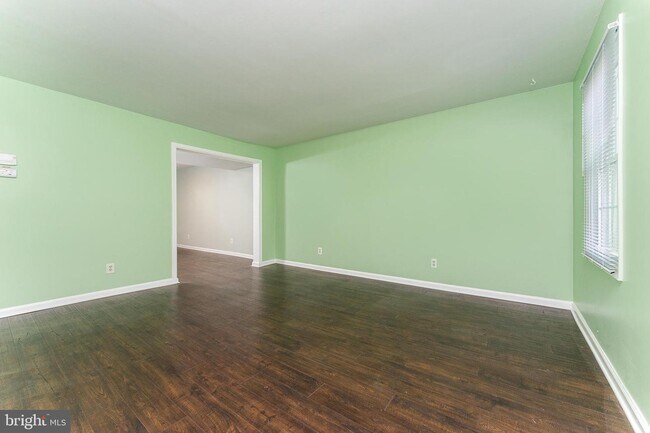 Foto del edificio - 9420 Taney Rd