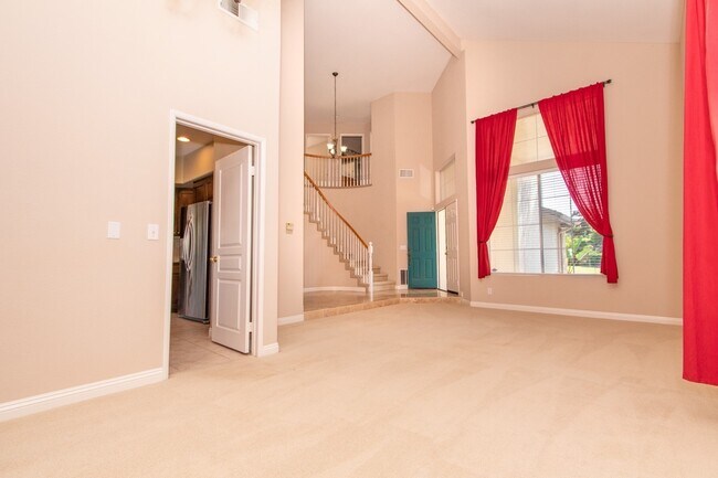 Foto del edificio - Elegant 4 Bed / 3 Bath House in Twin Oaks Valley Ranch/ San Marcos!