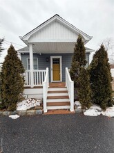 Building Photo - 5 Bristol St