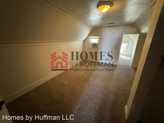 Building Photo - 1 br, 1 bath House - 202 E. Missouri Street B