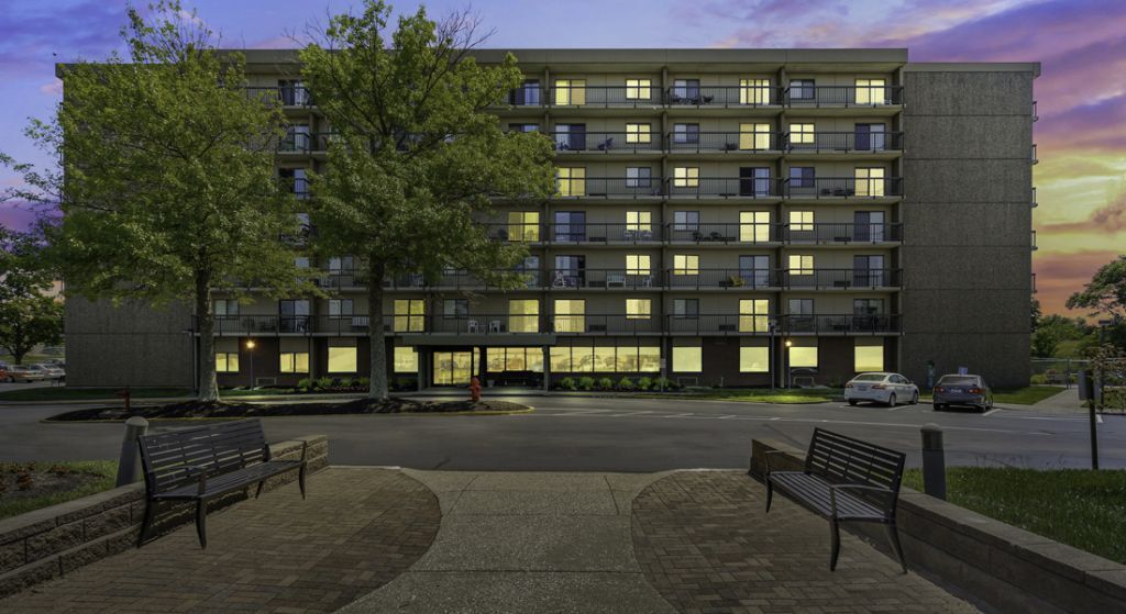 Primary Photo - Farmdale Tower