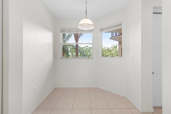 Foto del edificio - 26 Royal Palm Way