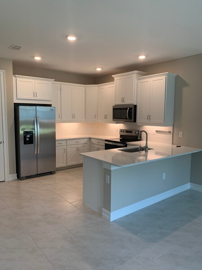 Building Photo - 1033 Tranquil Brk Dr