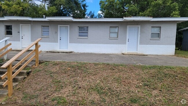 Building Photo - 916 Preston St