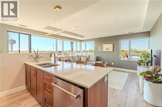 Building Photo - 34 Norman St