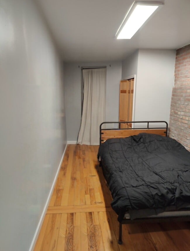 Foto del edificio - 2128 Newtown Ave